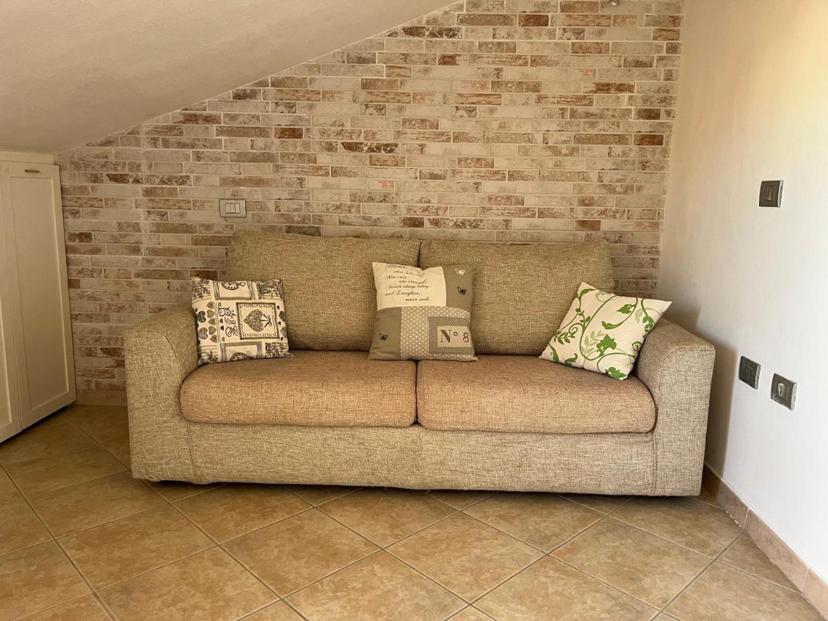 Charlotte Apartment - For Family And Groups Porto Torres Buitenkant foto
