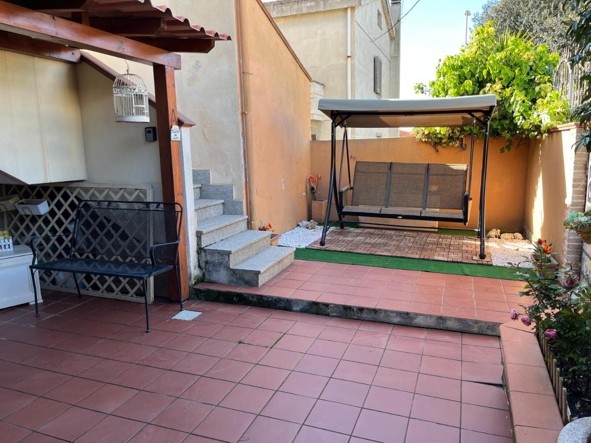 Charlotte Apartment - For Family And Groups Porto Torres Buitenkant foto
