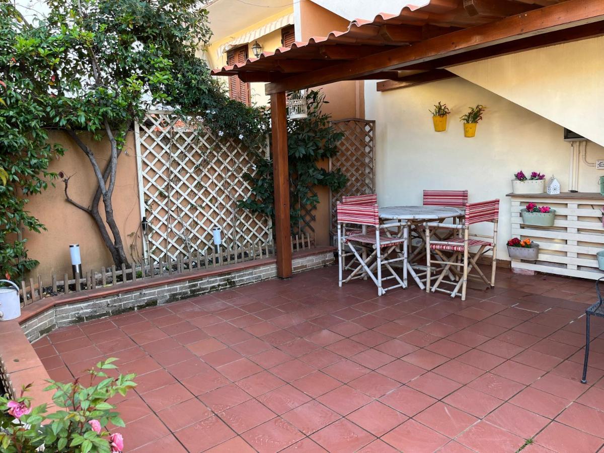 Charlotte Apartment - For Family And Groups Porto Torres Buitenkant foto