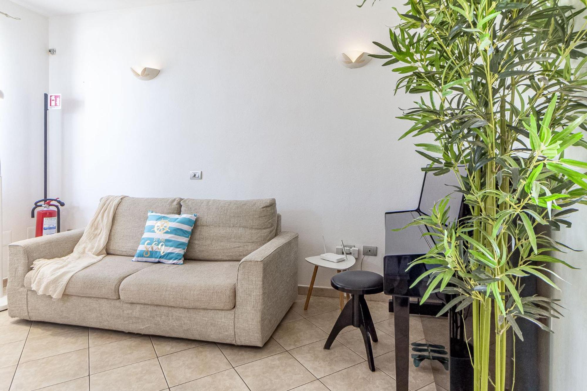 Charlotte Apartment - For Family And Groups Porto Torres Buitenkant foto