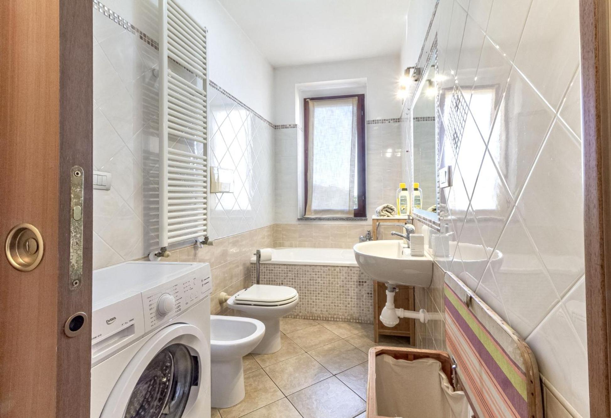 Charlotte Apartment - For Family And Groups Porto Torres Buitenkant foto