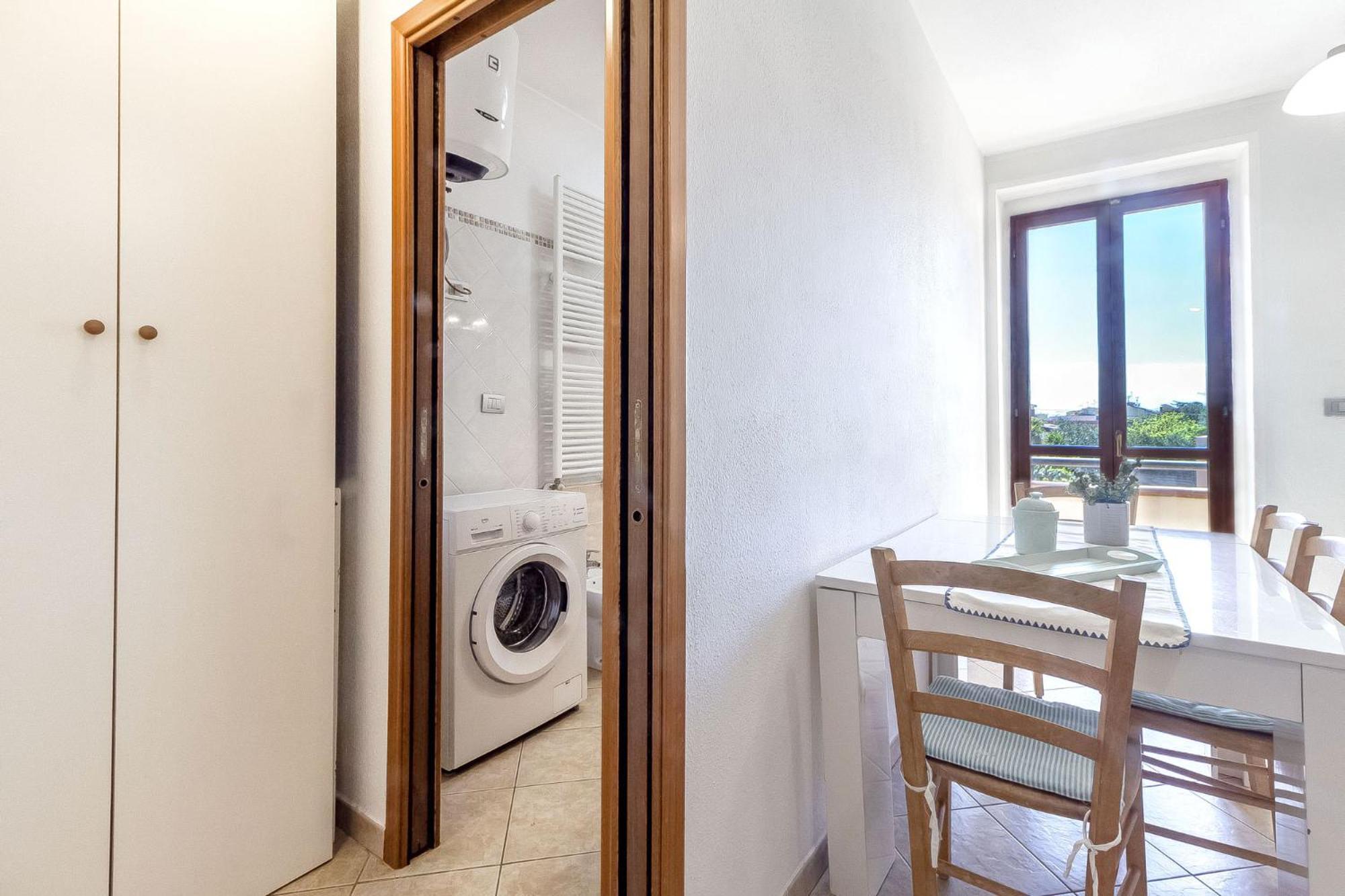 Charlotte Apartment - For Family And Groups Porto Torres Buitenkant foto