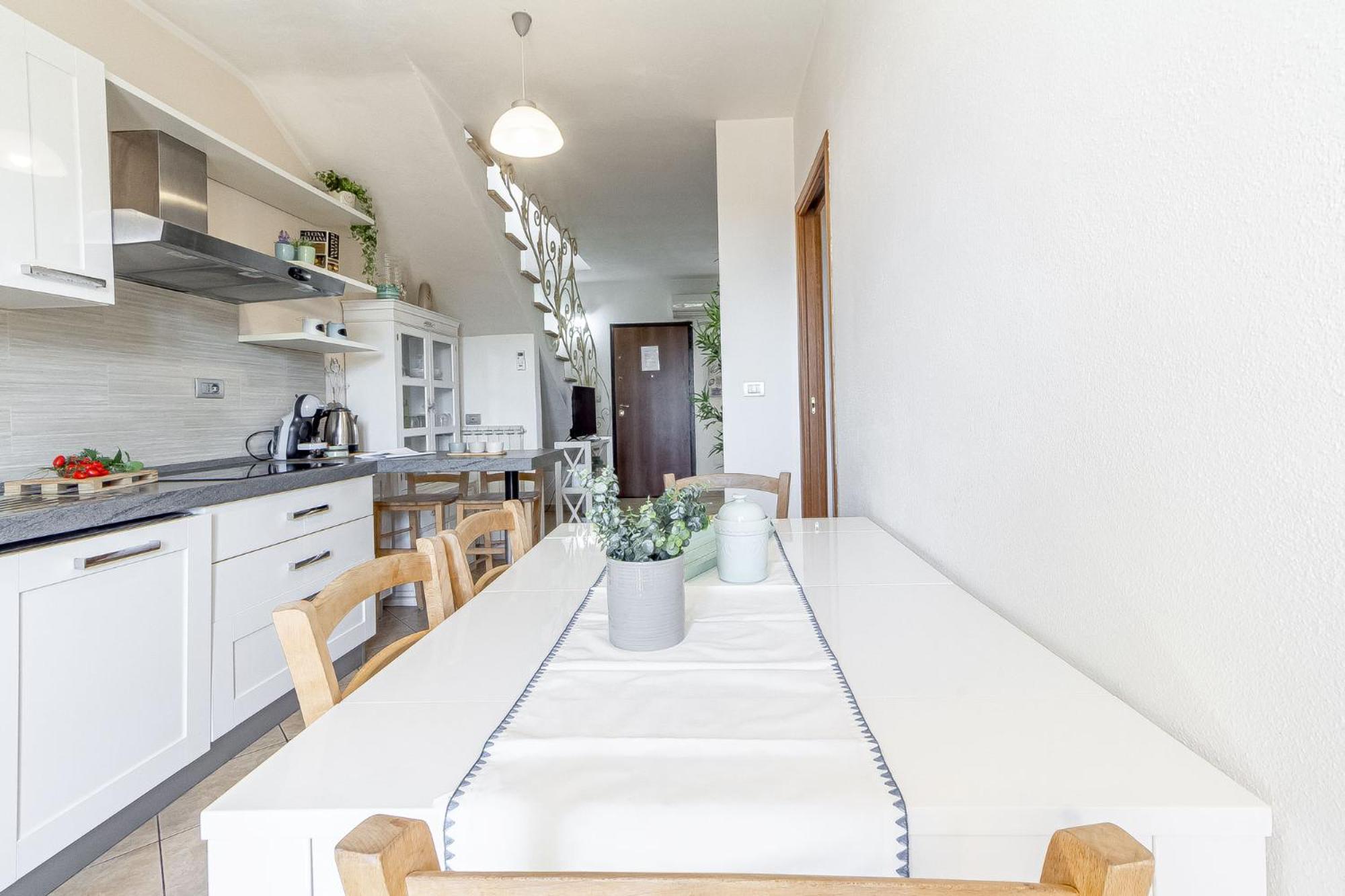Charlotte Apartment - For Family And Groups Porto Torres Buitenkant foto