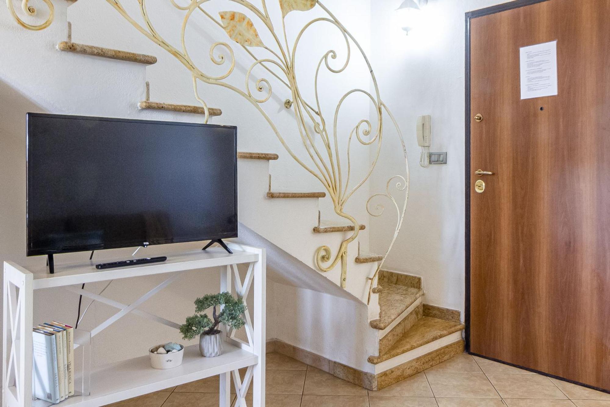 Charlotte Apartment - For Family And Groups Porto Torres Buitenkant foto