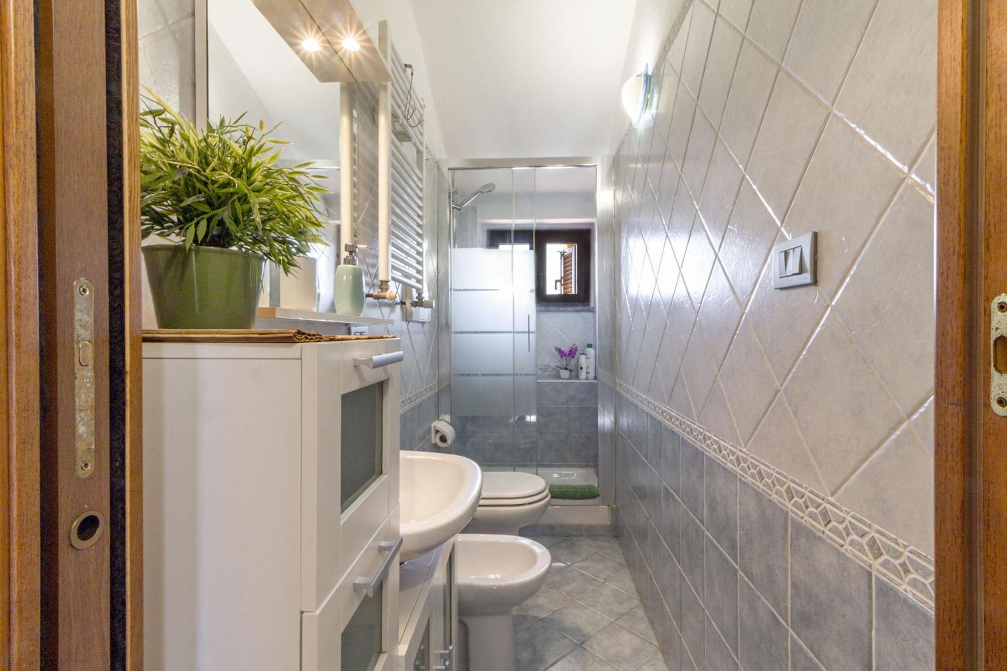 Charlotte Apartment - For Family And Groups Porto Torres Buitenkant foto