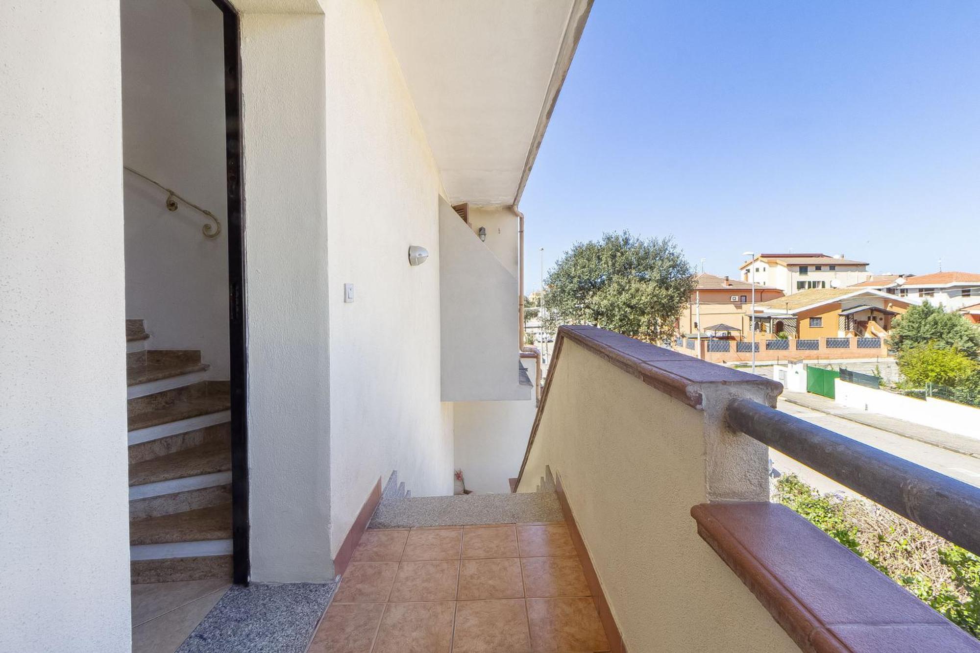 Charlotte Apartment - For Family And Groups Porto Torres Buitenkant foto